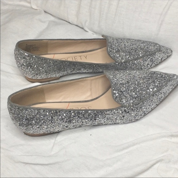 Cammila Silver "HiFive Glitter" Flats - Picture 2 of 8